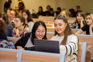 МУЭИС-ийн профессор багш нар ОХУ-ын Санхүүгийн их сургуульд зочин профессороор ажиллаж байна.